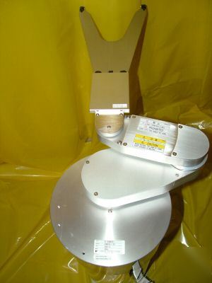 Yaskawa single arm 300MM wafer robot xu-RCM6801