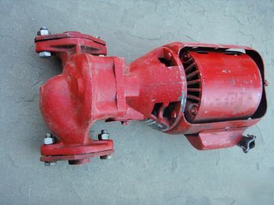 Bell and gossett pump with flange