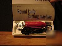 Hand held rotary knife